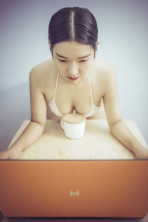 欧美久久久久久久久久伊人_BD国语韩国电影在线观看