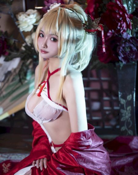 一女多男混交群体交乱_BD英语电影完整版