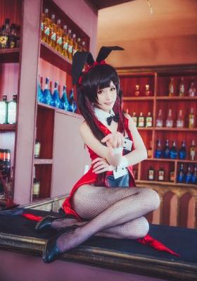 18女生粉嫩小泬肏出水视频_迅雷1080