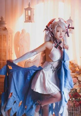 18女生粉嫩小泬肏出水视频_迅雷1080